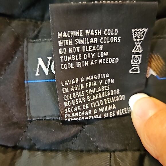 Nordic Nights Black quilted coat with hood size Small - Picture 10 of 12